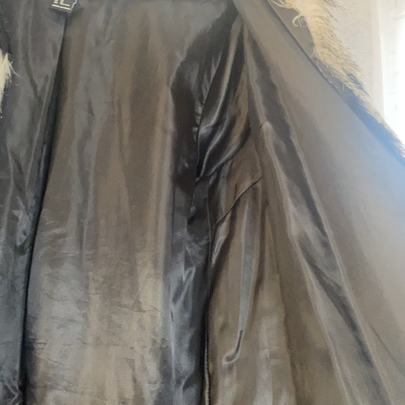 Light weight fur coat - Picture 6 of 8